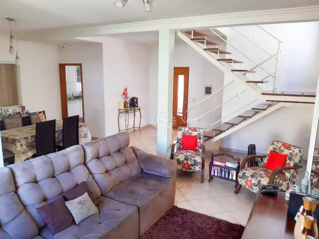 #17 - Casa para Venda em Taubaté - SP