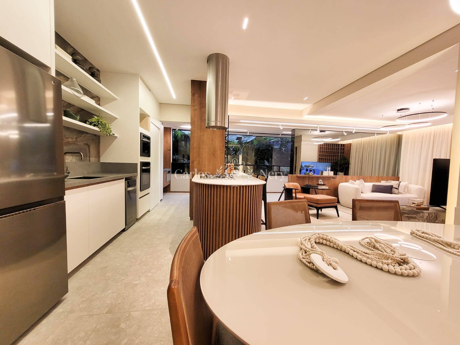 Apartamento à venda com 2 quartos, 80m² - Foto 7