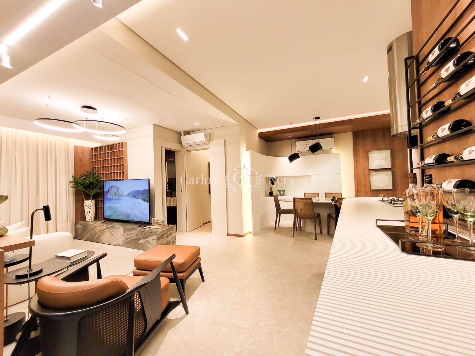 Apartamento à venda com 2 quartos, 80m² - Foto 2