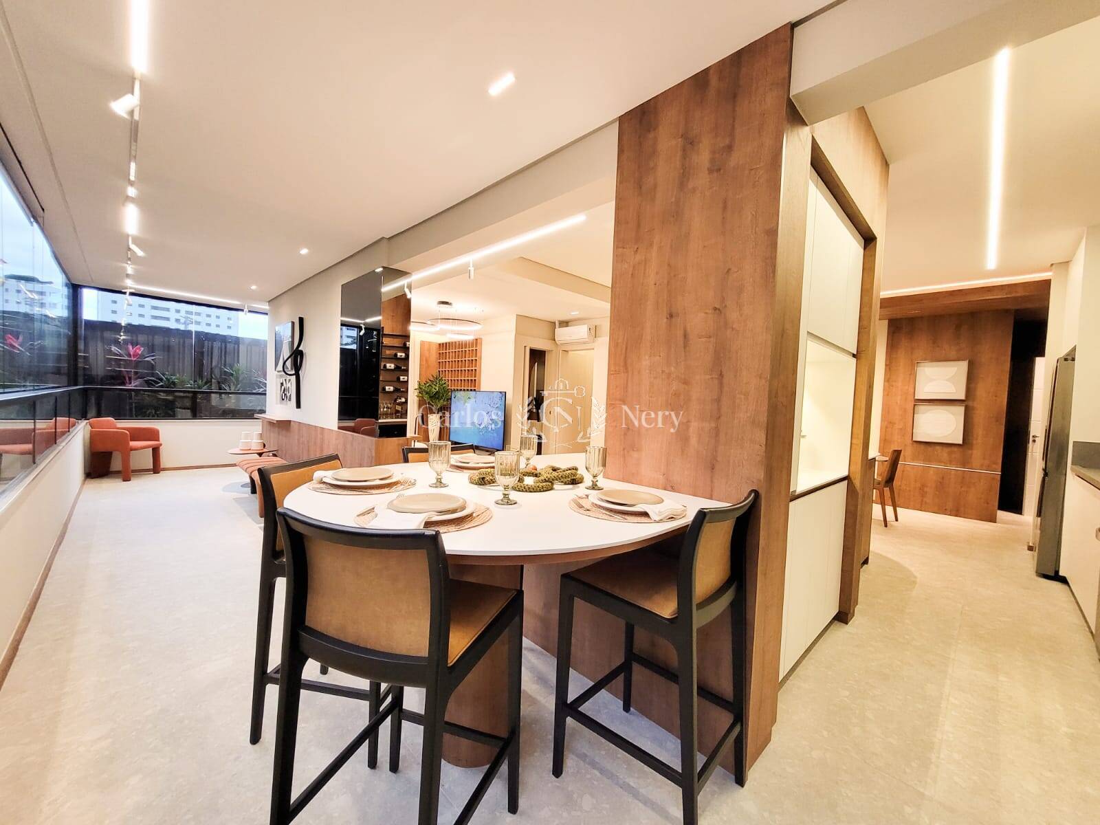 Apartamento à venda com 2 quartos, 80m² - Foto 1